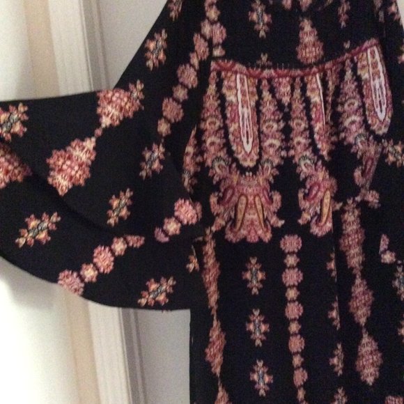 Boho Style Dress with 3/4 ruffled Sleeve- Sz. 8 - Picture 4 of 11
